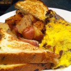 Fun and lazy late brunch at Birmingham, MI’s Toast  [classic article]