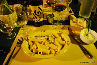 1-lucca-italy-5-26-2010-3-04-21-pm-3872x2592